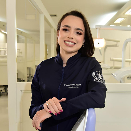 Dra. Luciana Vitoria Nogueira | Clínica Sant